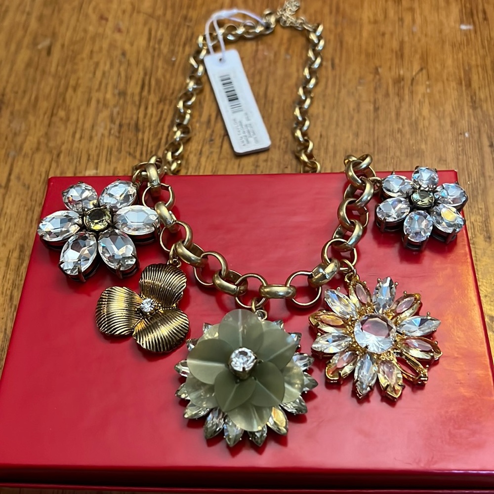NWT Ann Taylor Gold Flower Statement Piece